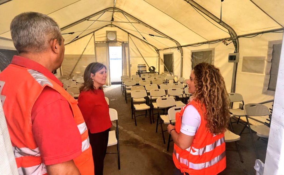 Acusan al Gobierno de Canarias de retrasar los traslados de menores migrantes