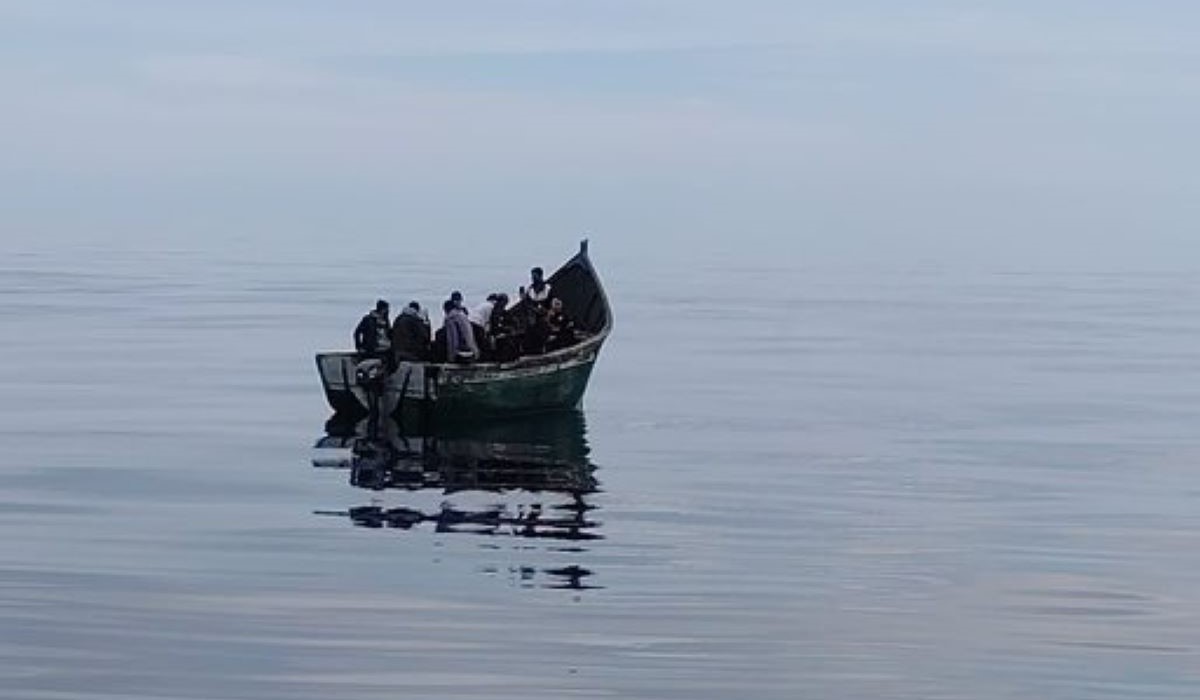 Rescatan una patera cerca de Canarias y otra frente a las costas marroquíes
