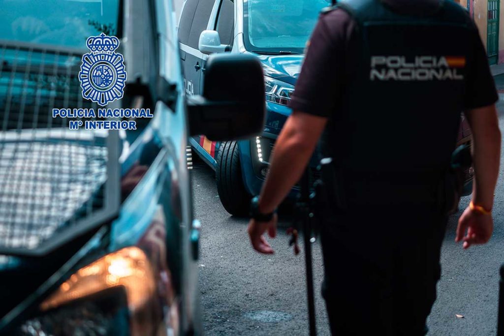 Detenido un menor en Canarias tras atracar a un anciano de 89 años. Policía Nacional