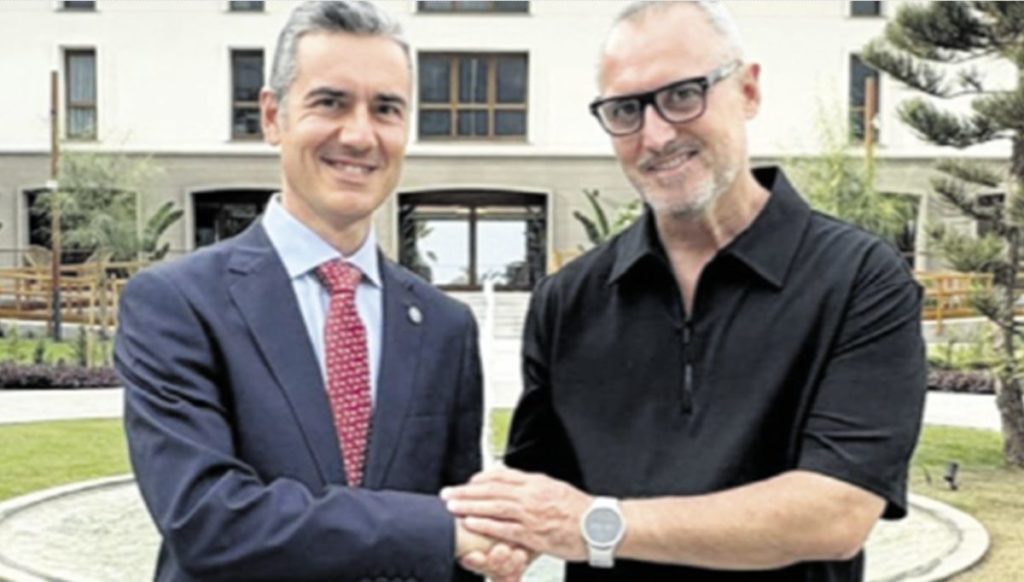 La nueva casa de Pedro y su videopodcast en Puerto de la Cruz