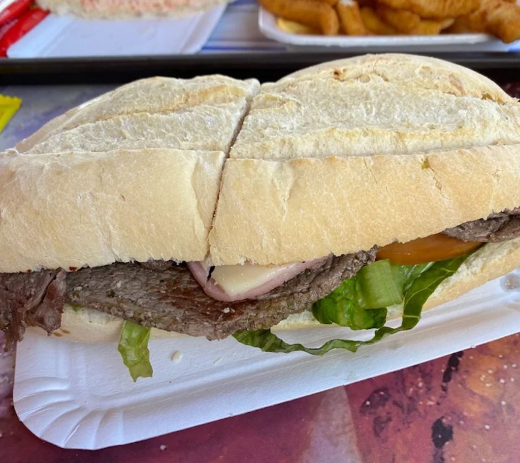 El mejor bar de carretera de Canarias, con 'bocadillos generosos': "Comes por menos de 10 euros"