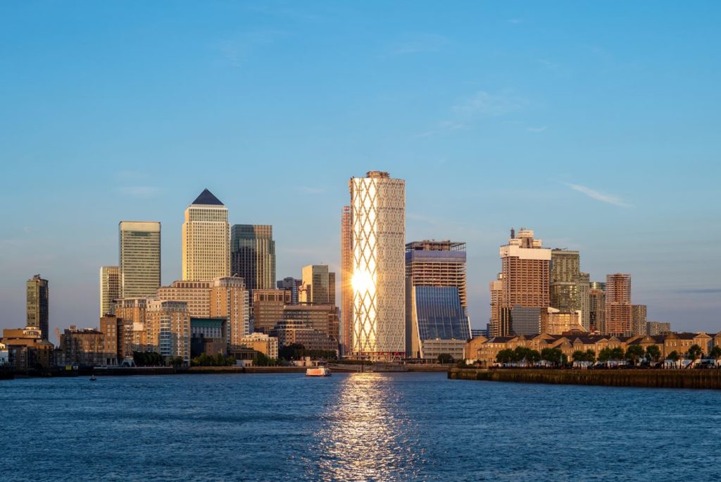 Por qué Canary Wharf lleva nombre canario: el origen comercial del vínculo