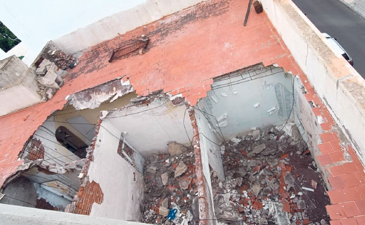 La casa del olvido que tiene en vilo a todo un vecindario en Santa Cruz: puede derrumbarse en cualquier momento
