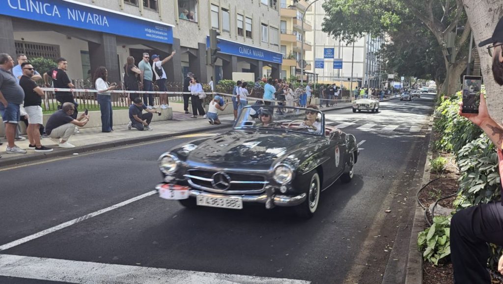 Santa Cruz se convierte en un gran circuito urbano para honrar a los clásicos de nuestro automovilismo