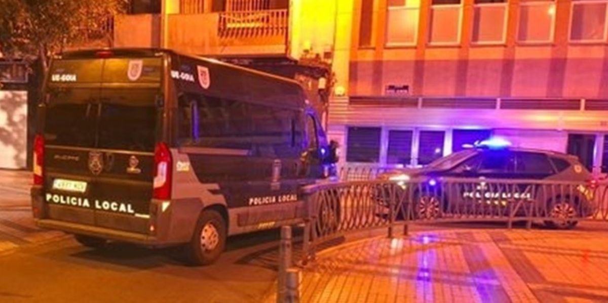 Huyen tras darle el alto en un control en Canarias