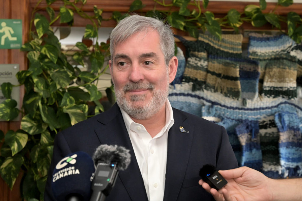 Clavijo asegura que Canarias está “preparada” ante posibles brotes de enfermedades en migrantes: “Es altamente improbable que llegue el ébola”