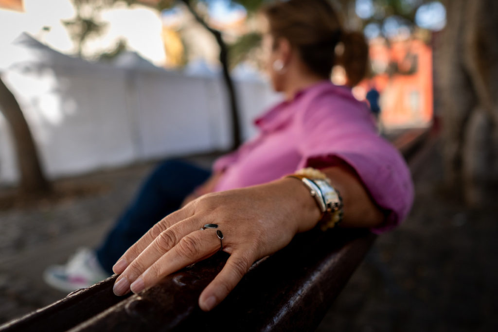 María, hija de una víctima tinerfeña de violencia machista: "Escondía los cuchillos cuando él salía de casa; era mi forma de ayudar"