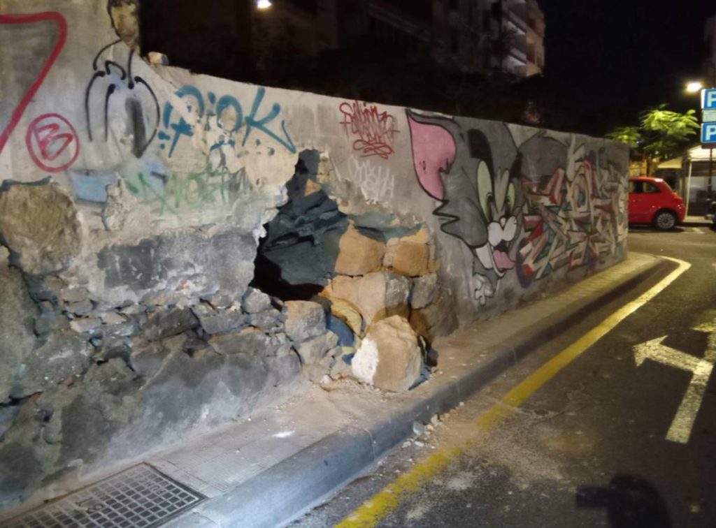 Susto en Santa Cruz por el desprendimiento de una piedra de gran tamaño