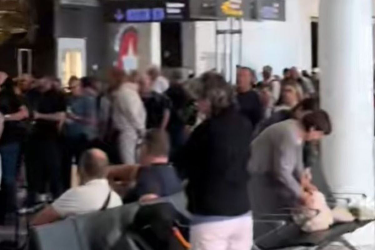 Si viajas a Reino Unido desde España, atento: el permiso que te impedirá subir al avión si no lo tienes ya