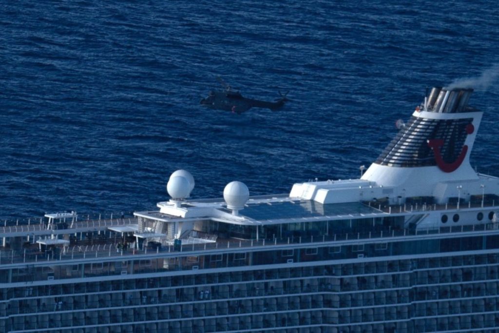 Rescate extremo en alta mar: el Ejército del Aire evacúa a una crucerista grave cerca de Canarias