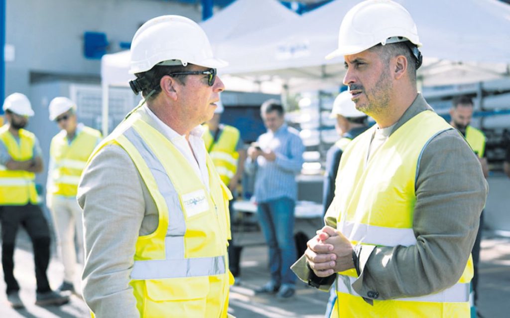 Comienzan las obras de las ayudas para la conexión a la red de alcantarillado en La Laguna