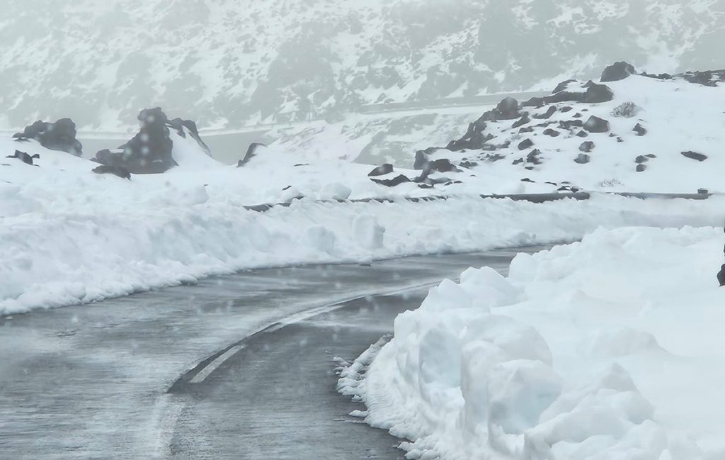 El Cabildo activa el PEIN por la afluencia "masiva" al Teide: los horarios y accesos a tener en cuenta