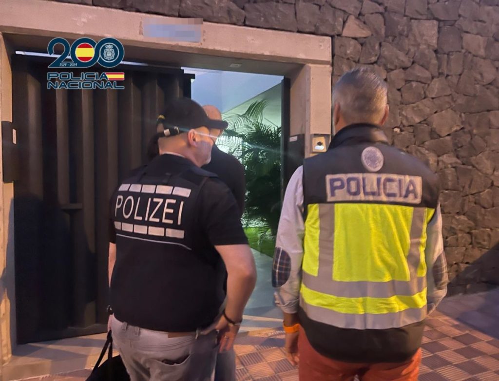 La Policía Nacional detiene al 'gran estafador europeo' en un chalet de lujo en Tenerife