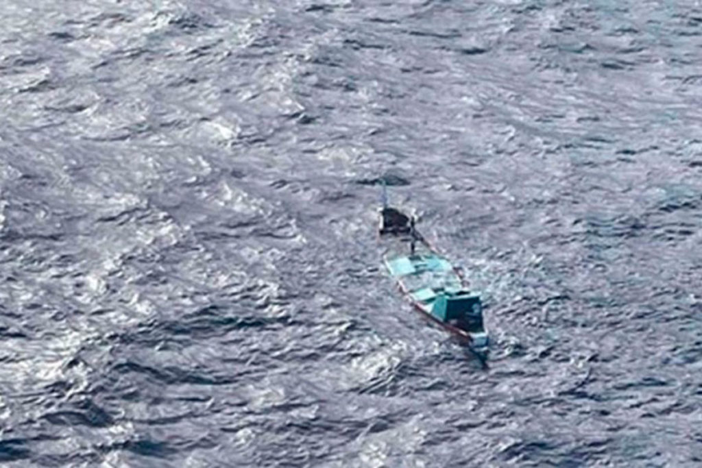 Al menos 12 fallecidos y decenas de desaparecidos al naufragar un cayuco en la costa de Senegal
