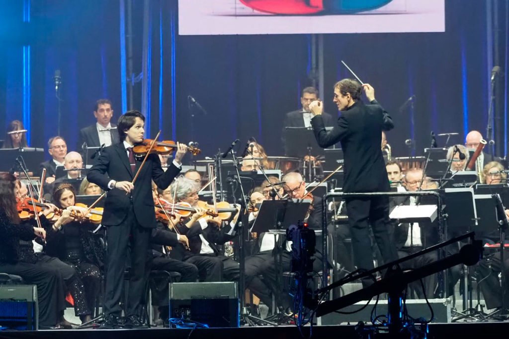 Lleno total en el concierto de Navidad de la Sinfónica de Tenerife en Santa Cruz
