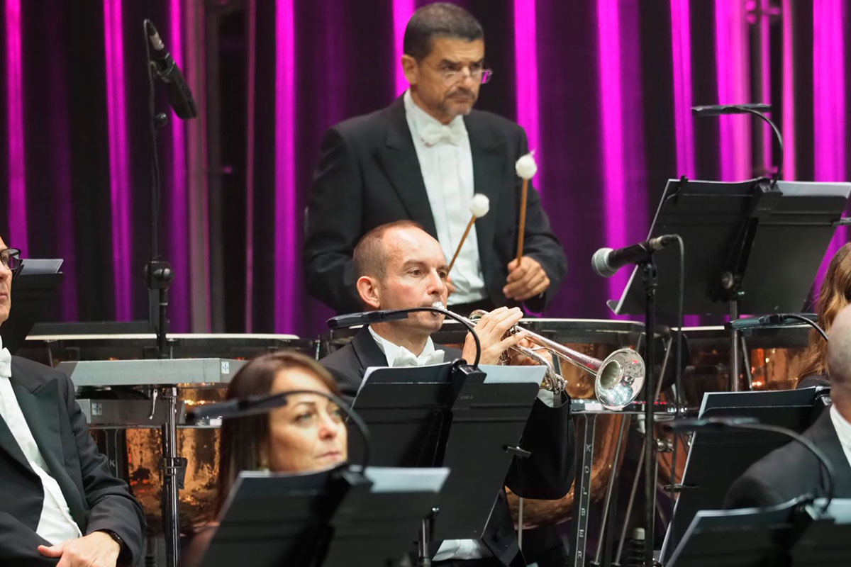 Lleno total en el concierto de Navidad de la Sinfónica de Tenerife en Santa Cruz