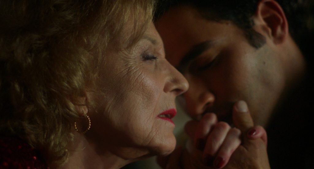 Marisa Paredes en Emergency Exit, de Lluís Miñarro.
