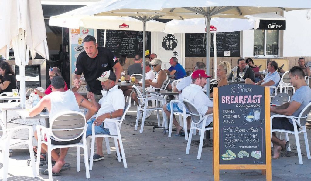 Seis de cada diez demandantes de empleo en el sur de Tenerife son mujeres. Sergio Méndez