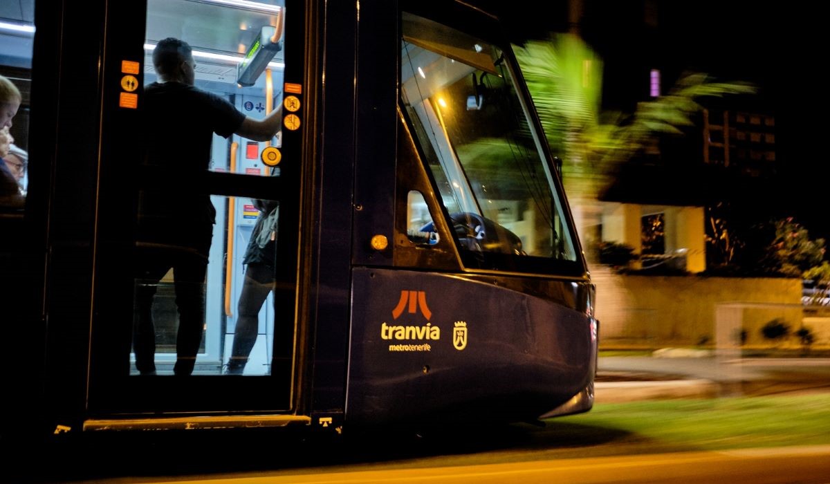 Así funcionará el Tranvía de Tenerife durante la noche de Fin de Año. DA
