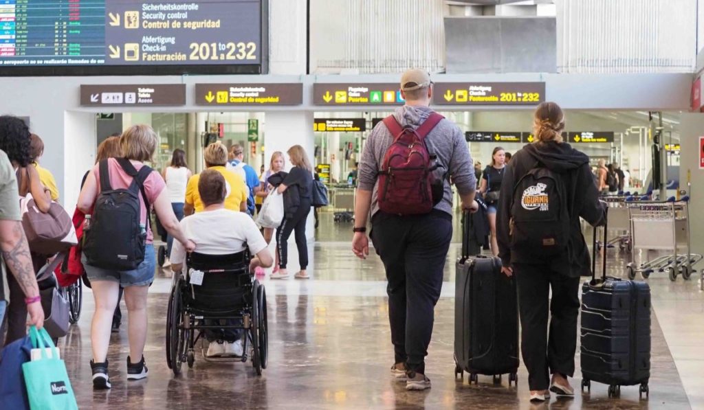 Aviso urgente para viajar a Reino Unido: desde este miércoles todos los españoles deben contar con este permiso obligatorio