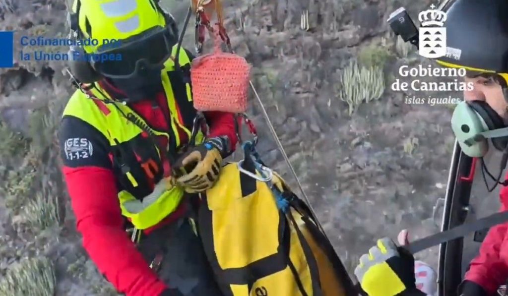 Agónico rescate de 10 horas en un barranco de Tenerife