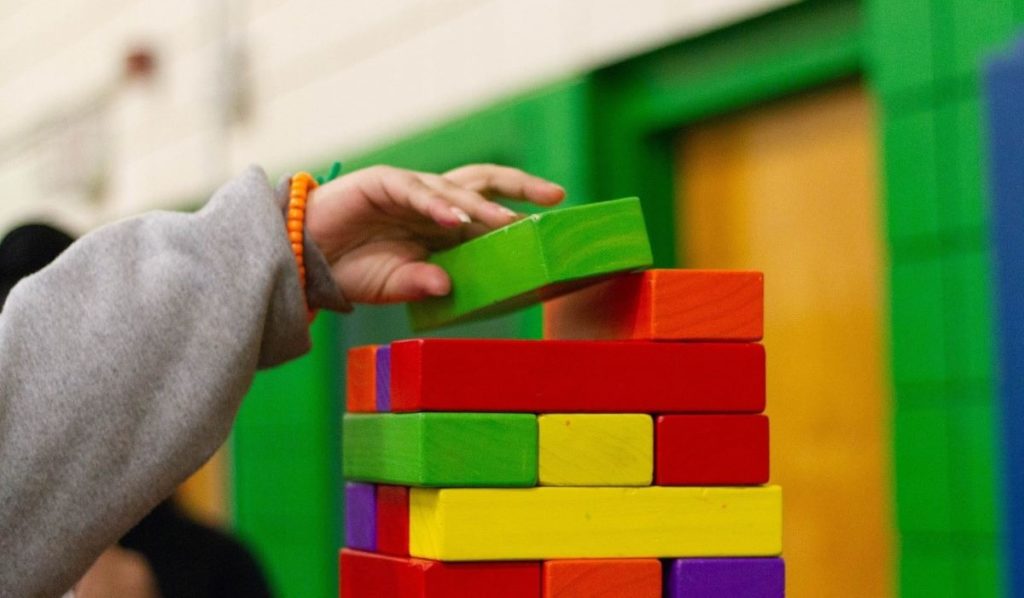 Pierden hasta 2.000 euros por hijo y “nadie da la cara”: indignación entre familias de una escuela infantil de Tenerife