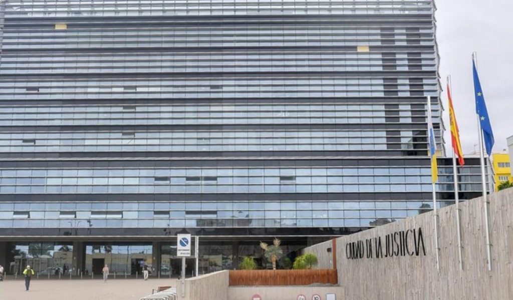 Novedades en el caso del joven asesinado a cuchilladas en un bar en Canarias