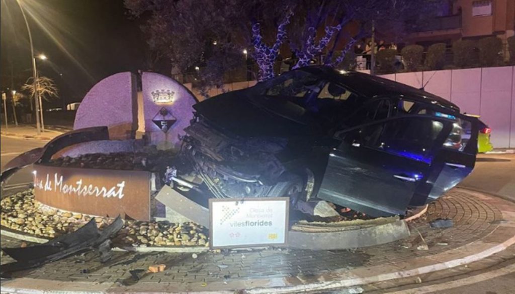 La Guardia Civil detiene a un corredor de seguros en Tenerife por estafar 130.000 euros en pólizas falsas
