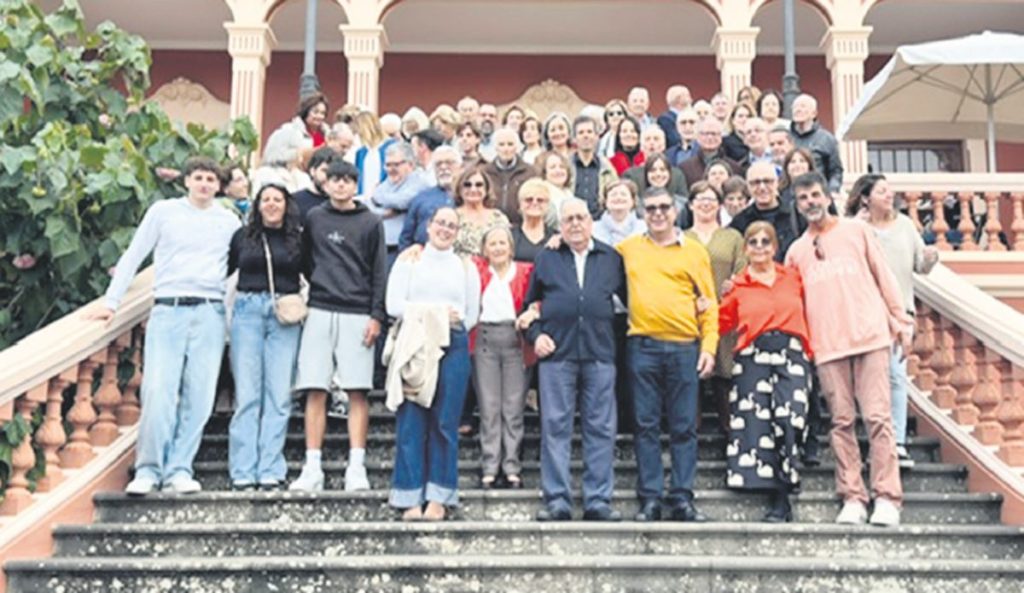 El empresario orotavense César Hernández celebra su 90 cumpleaños en plena forma