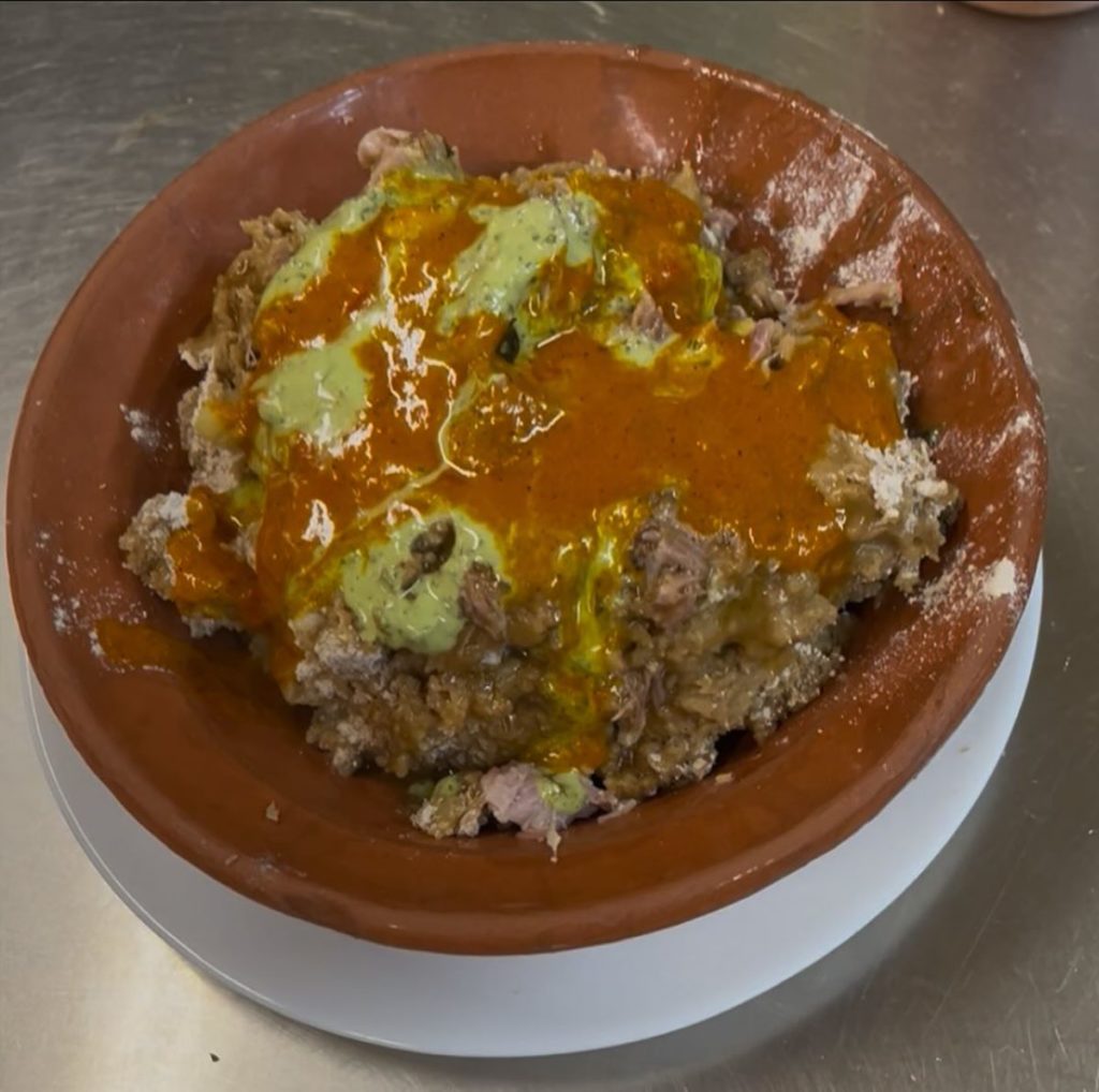 El restaurante de comida típica canaria de camino al Teide con el mejor escaldón de Tenerife