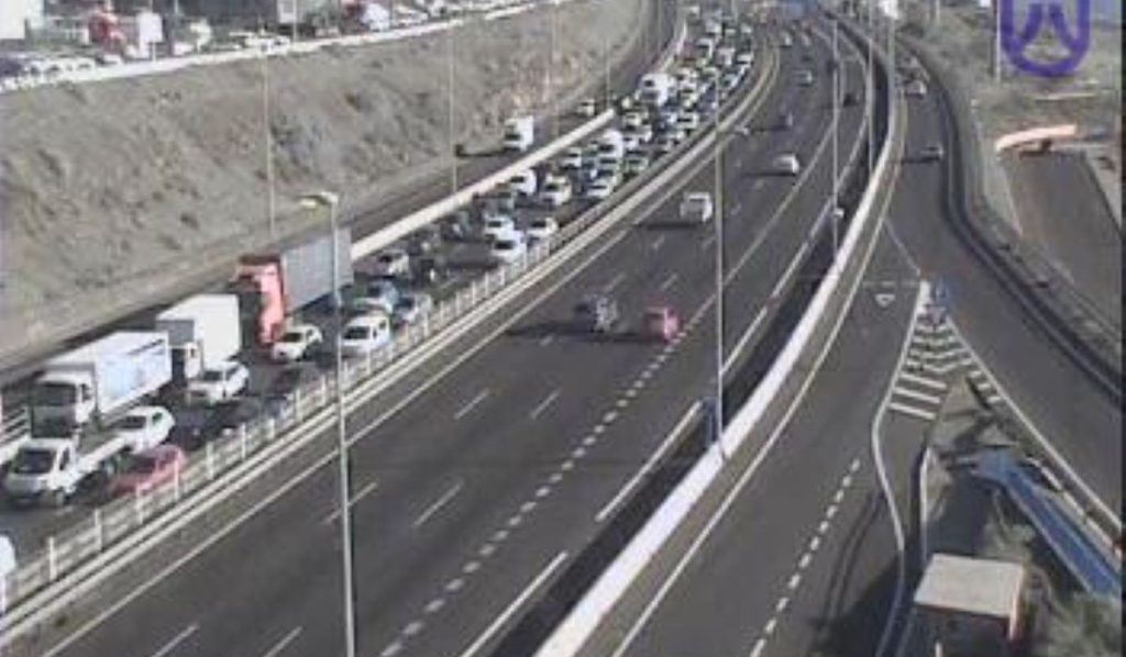 Retenciones en la TF-1 por un accidente