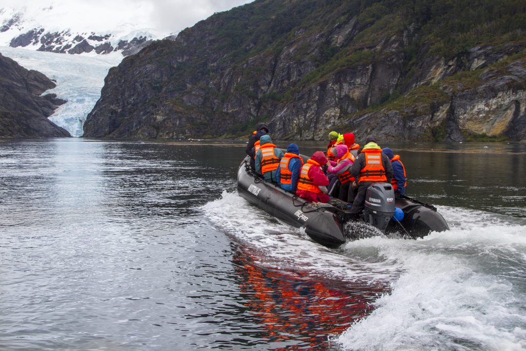 Australis ofrecerá una ruta especial por la Patagonia en Semana Santa
