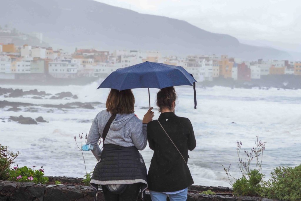 La Aemet amplía los avisos en Canarias y el Gobierno declara la prealerta