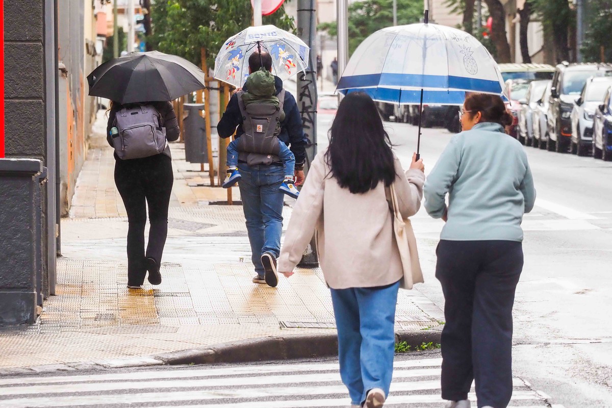 Giro del tiempo este jueves en Canarias: lluvias y avisos amarillos de la Aemet