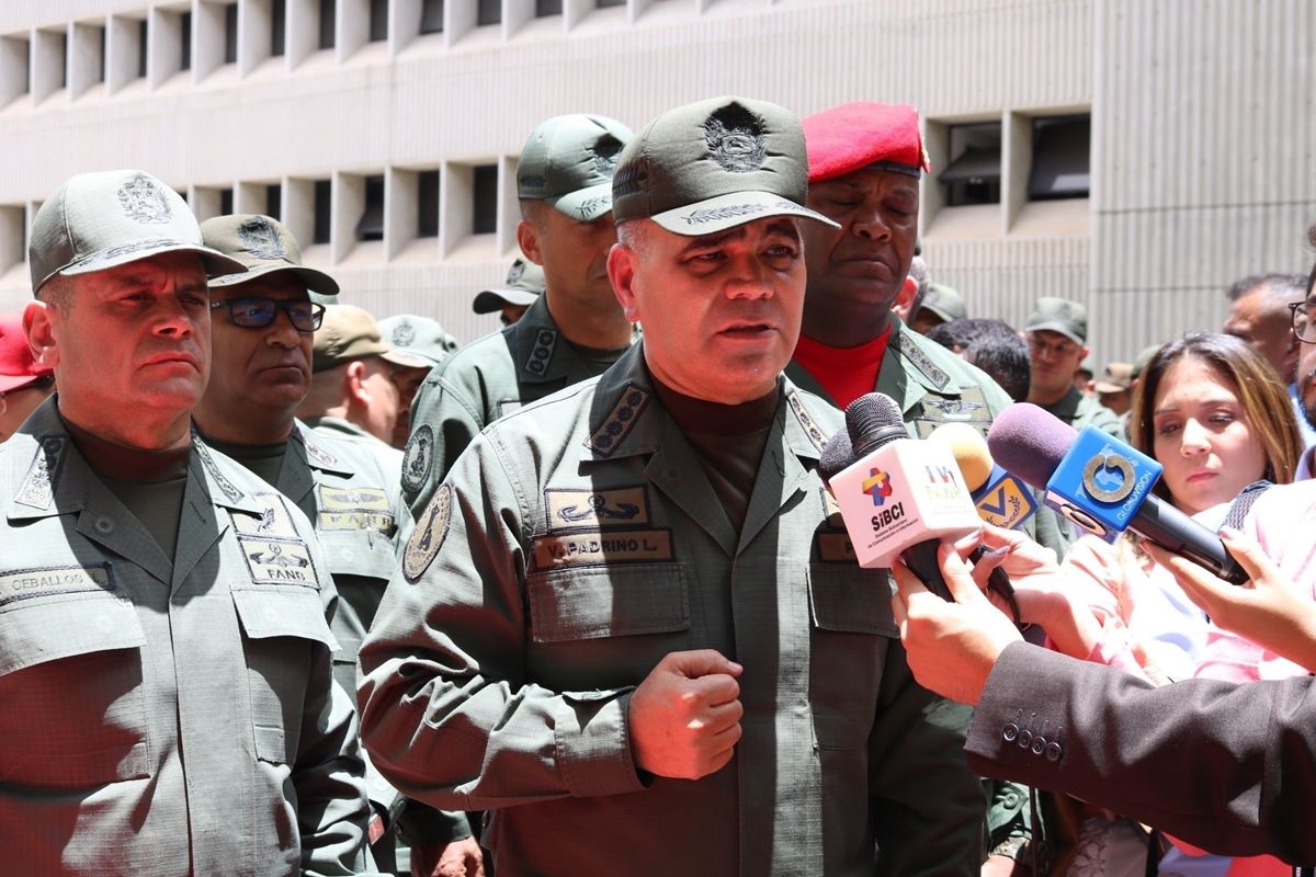 Vladimir Padrino, ministro de Defensa de Venezuela: "Los militares estadounidenses asesinaron a sangre fría a gran parte del equipo de seguridad de Maduro"