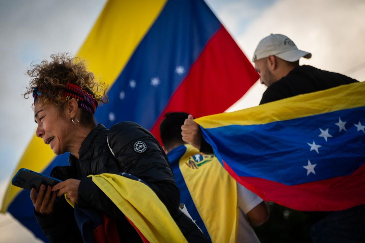 Opositores a Maduro celebran en Tenerife su detención y "la libertad" del pais