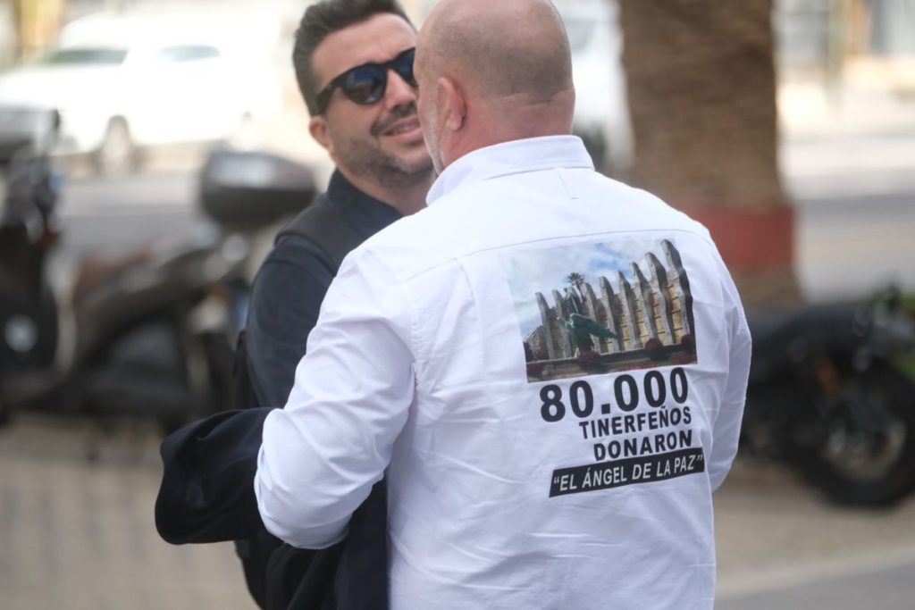 El 'mediador' se suma a la ola neofranquista justo antes de ser juzgado por cohecho