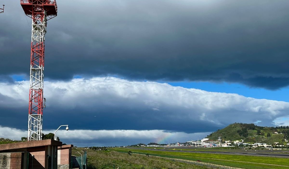 El aeropuerto Tenerife Norte, entre los más afectados por la borrasca Francis. Aemet Canarias