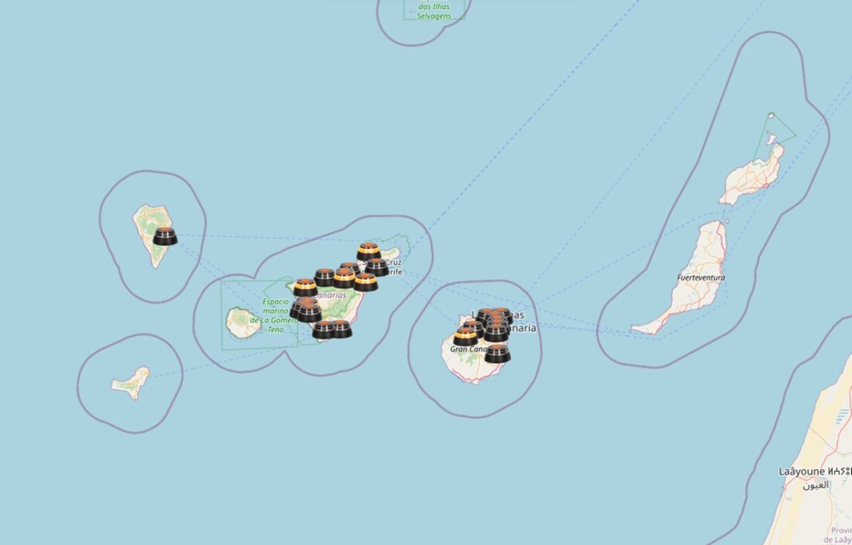 Así funciona el mapa que muestra en tiempo real dónde se activan las balizas V16 en todas las carreteras de Canarias