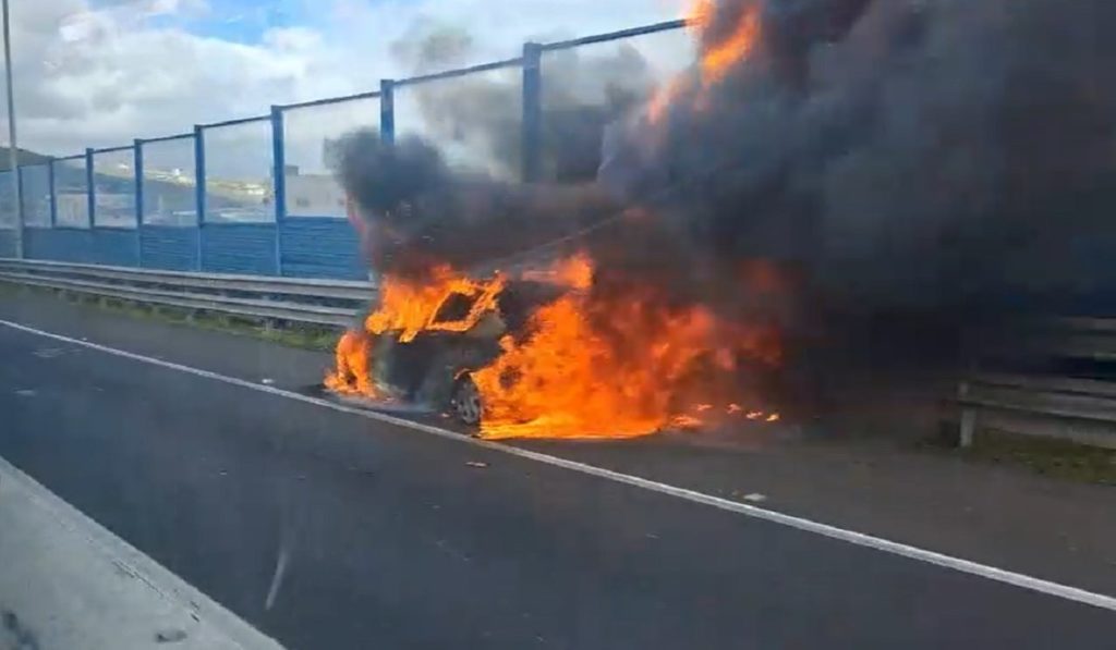 Arde un coche en la TF-1. DA