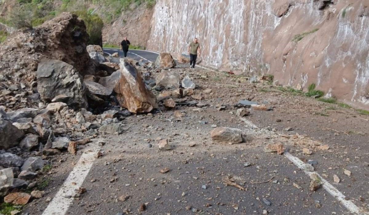 Alertan de un nuevo desprendimiento en Tenerife: ruegan "máxima precaución" en Santiago del Teide. DA