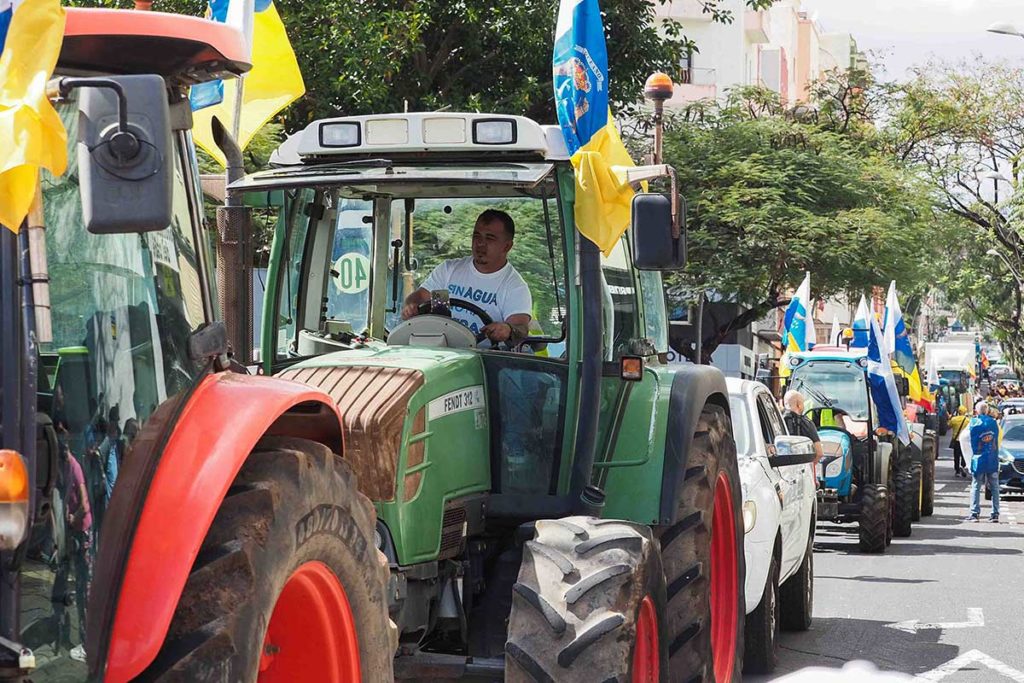 Tractorada
