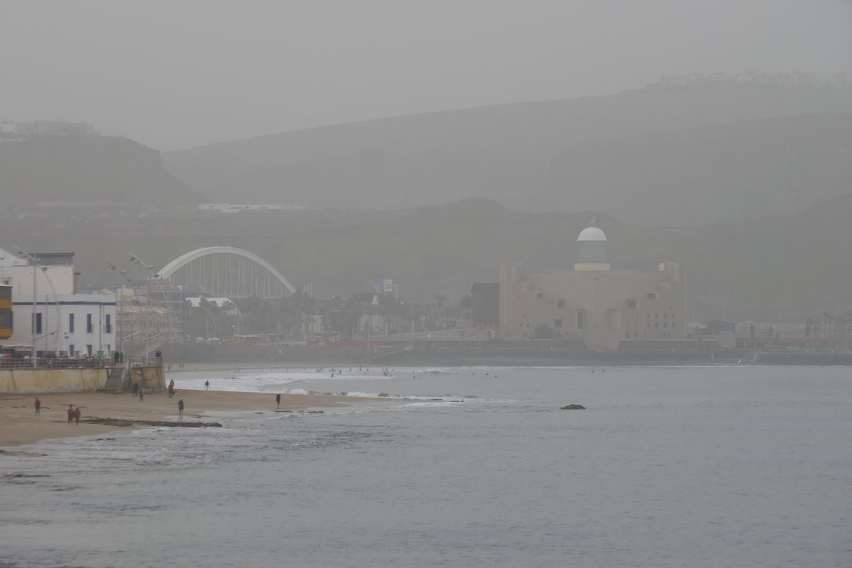 Lazan importantes recomendaciones ante la llegada de calima a Canarias: "Mantén las ventanas cerradas"