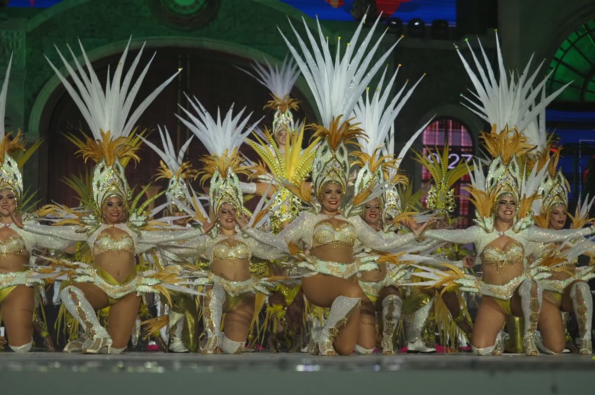 Cariocas gana por segundo año consecutivo el Primer Premio de Interpretación del concurso de comparsas del Carnaval de Santa Cruz 2026
