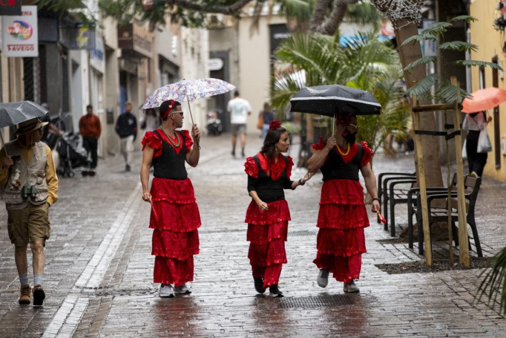 ¿Lluvia en el Carnaval de Santa Cruz? El pronóstico del tiempo para el primer fin de semana de la fiesta en la calle