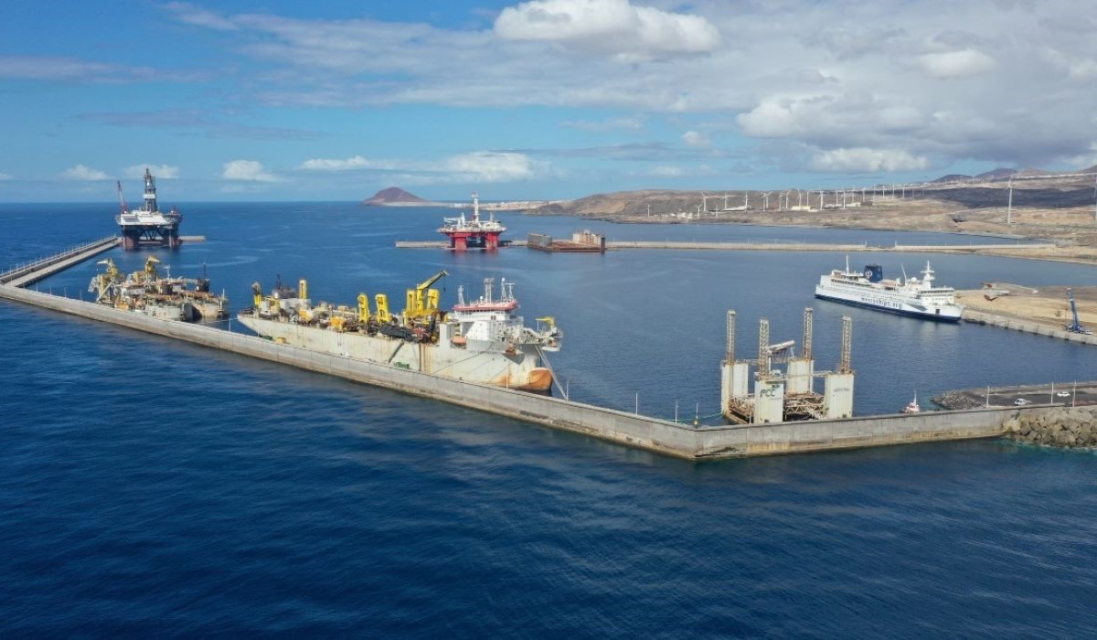 Vista de las instalaciones del Puerto de Granadilla, que recibirá una inversión de casi 40 millones de euros para completar su muelle de Ribera