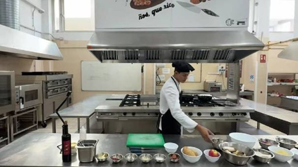El canario Gabriel Navarro Oliveros, de Lanzarote, a la final de Le Cordon Bleu