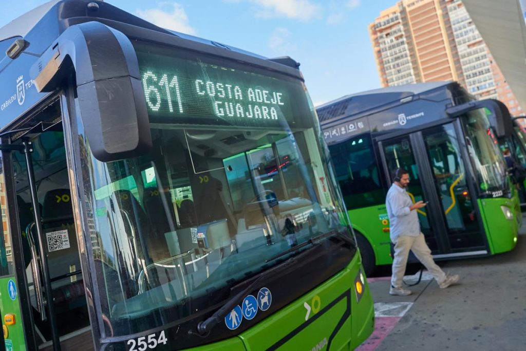 La revolución de las guaguas en Tenerife
