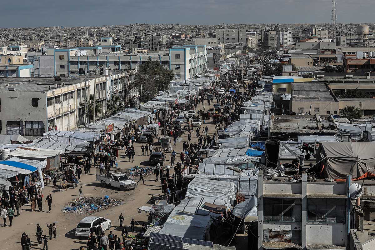 Más de 20.000 españoles, además de un millar de militares, afectados por la escalada en Oriente Próximo