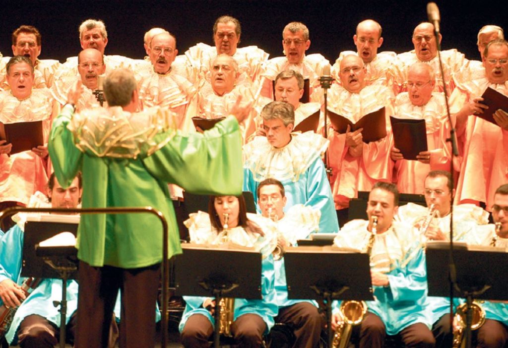 La Agrupación Lírico Musical Los Fregolinos cumple 65 años en el Carnaval chicharrero